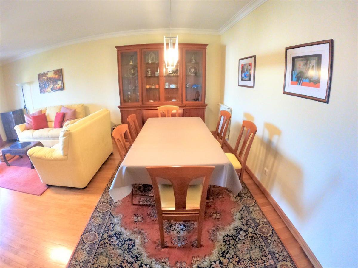 Lisbon 2 Bedroom Apartment With Balcony In อัลเจส ภายนอก รูปภาพ
