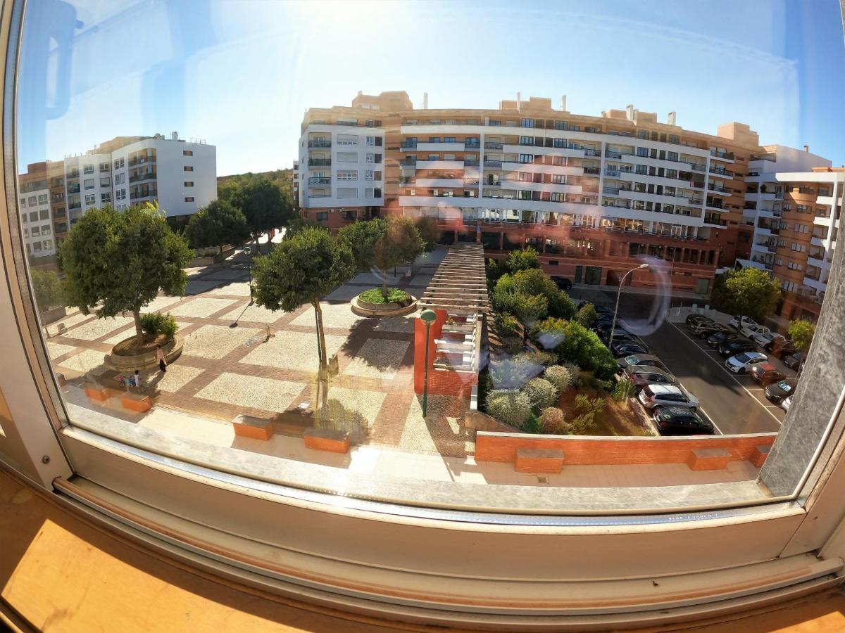 Lisbon 2 Bedroom Apartment With Balcony In อัลเจส ภายนอก รูปภาพ